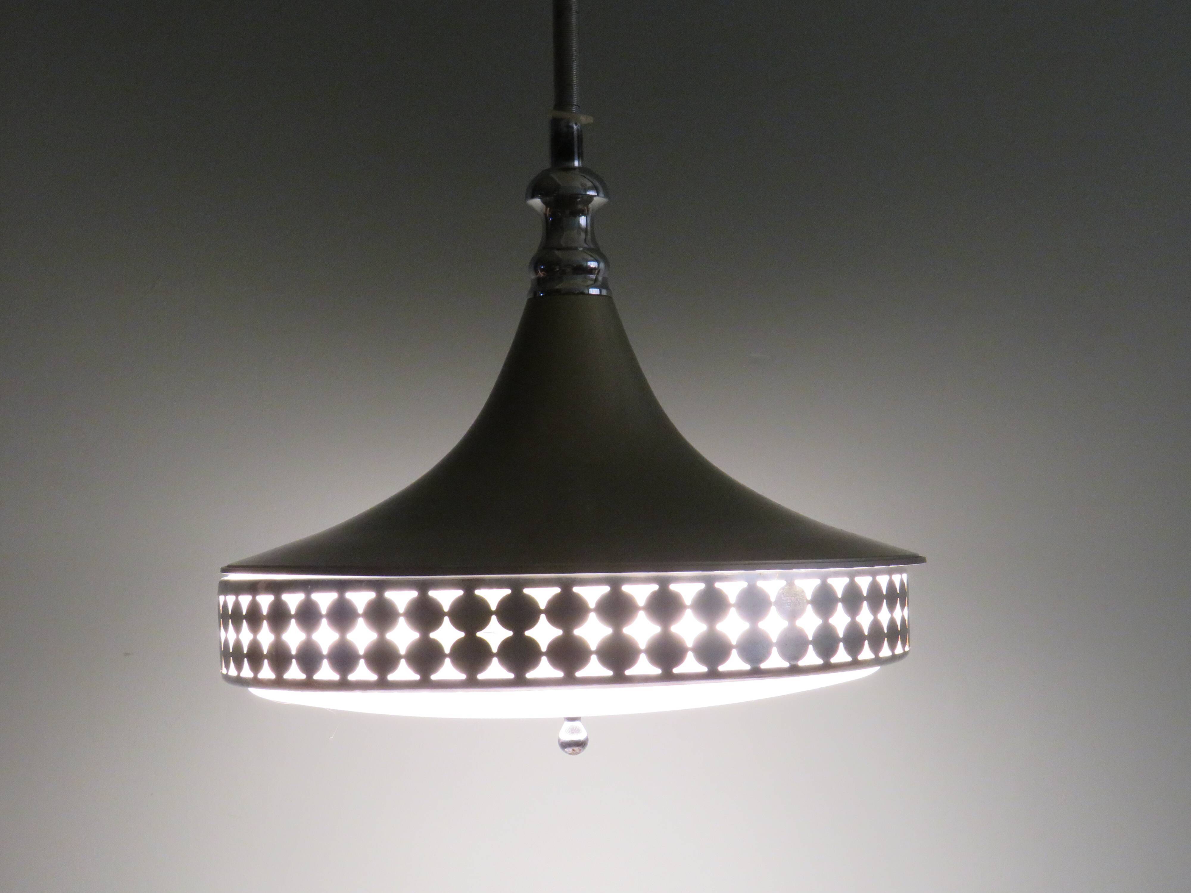 Suspension UFO, Liro Belgium 1970