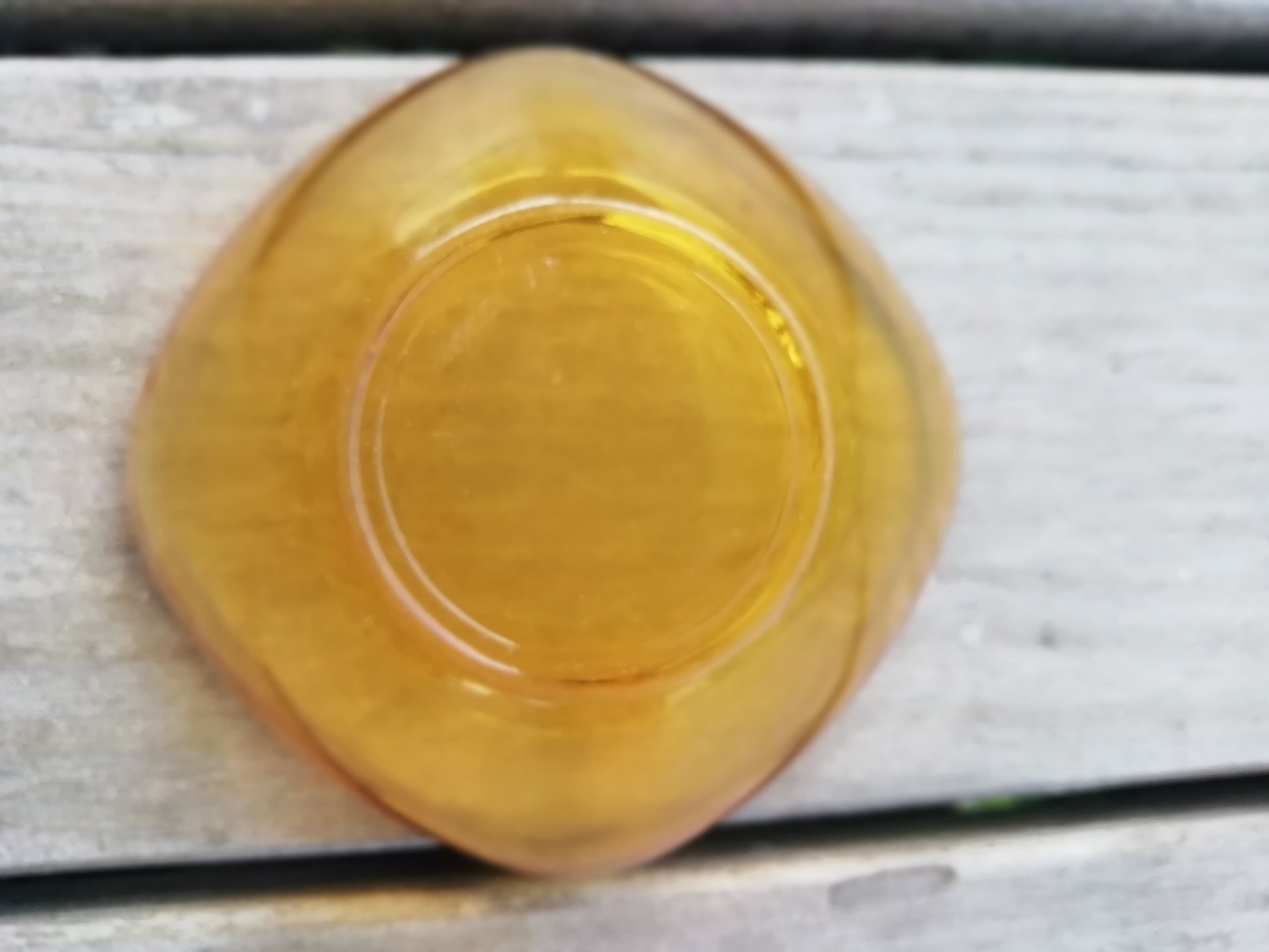 Coupelles en verre ambré