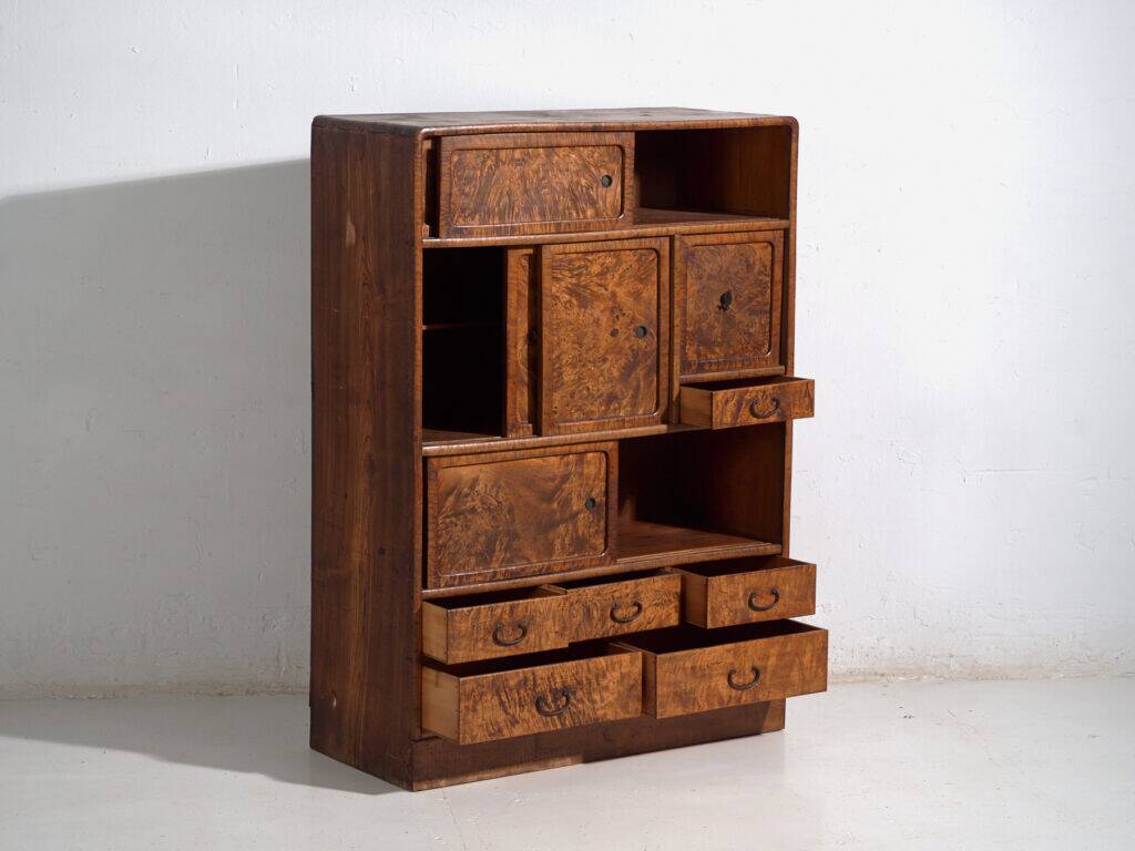 Ancient Japanese tansu of the mizuya-dansu type – Taishō/Showa period (circa 1910-1940)