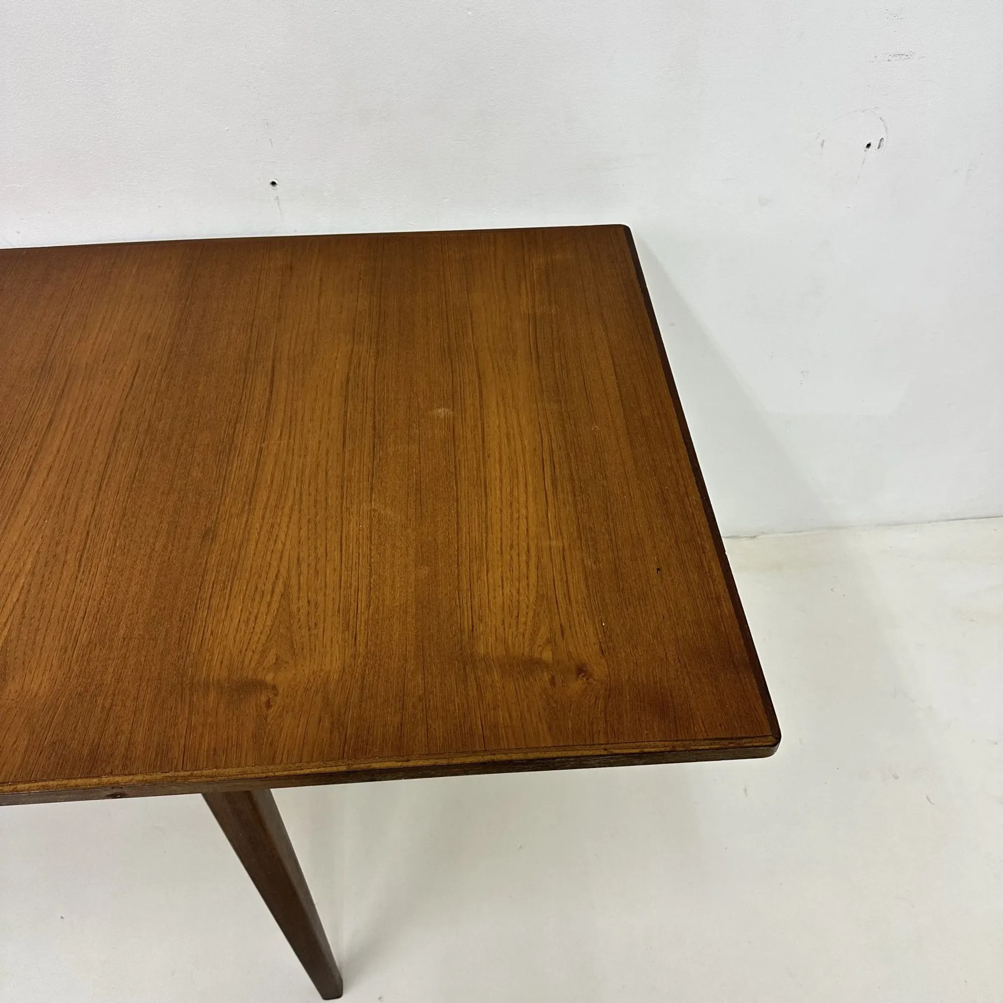 Table à manger extensible en teck, années 1960