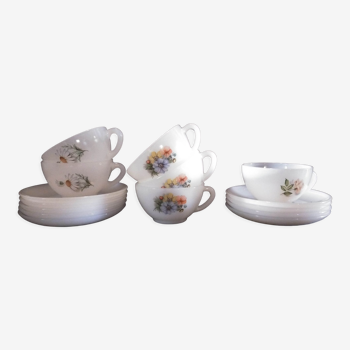 Arcopal cups and saucers