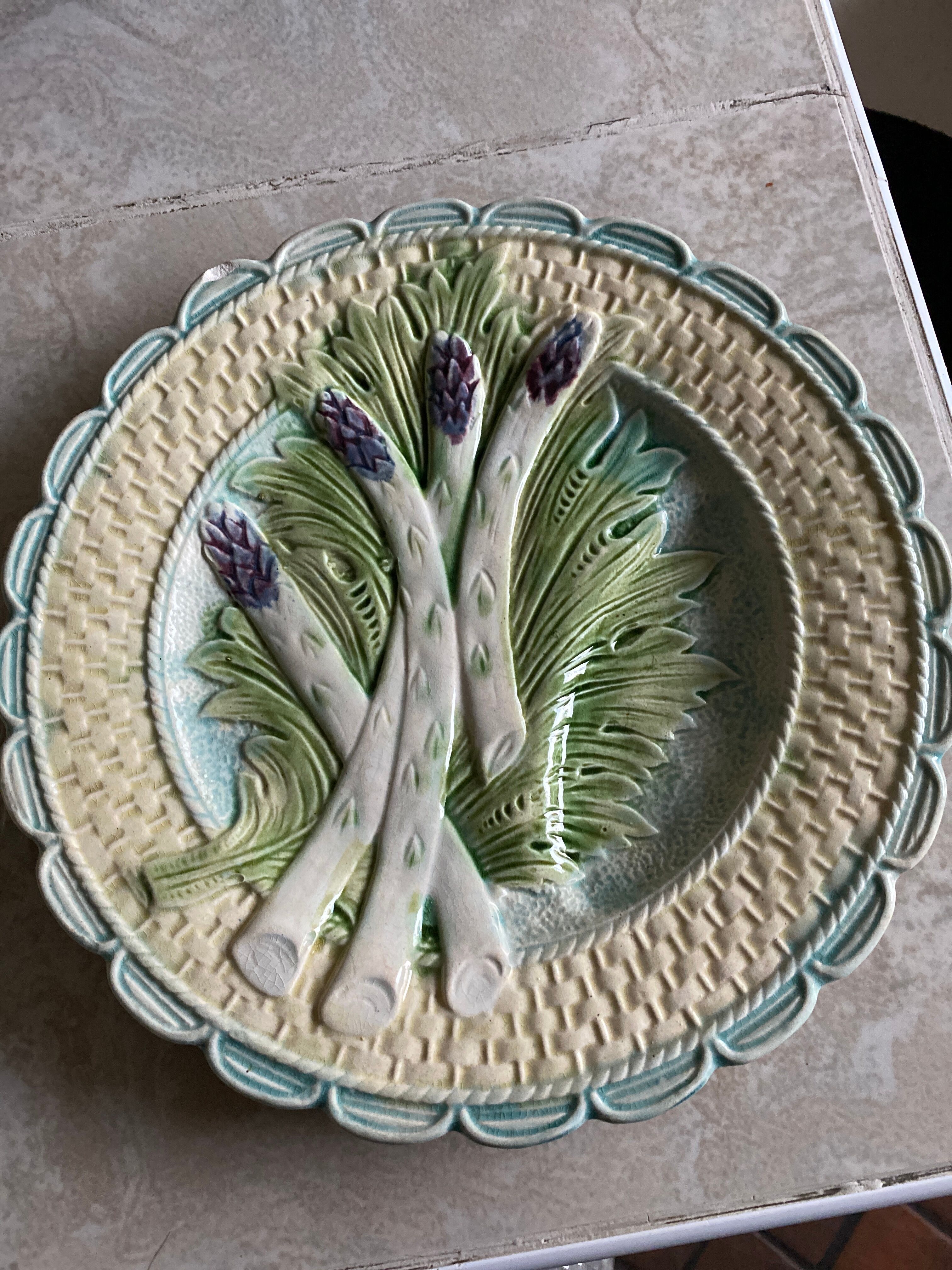 2 plates slurry asparagus