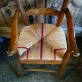 Children's high chair in walnut straw