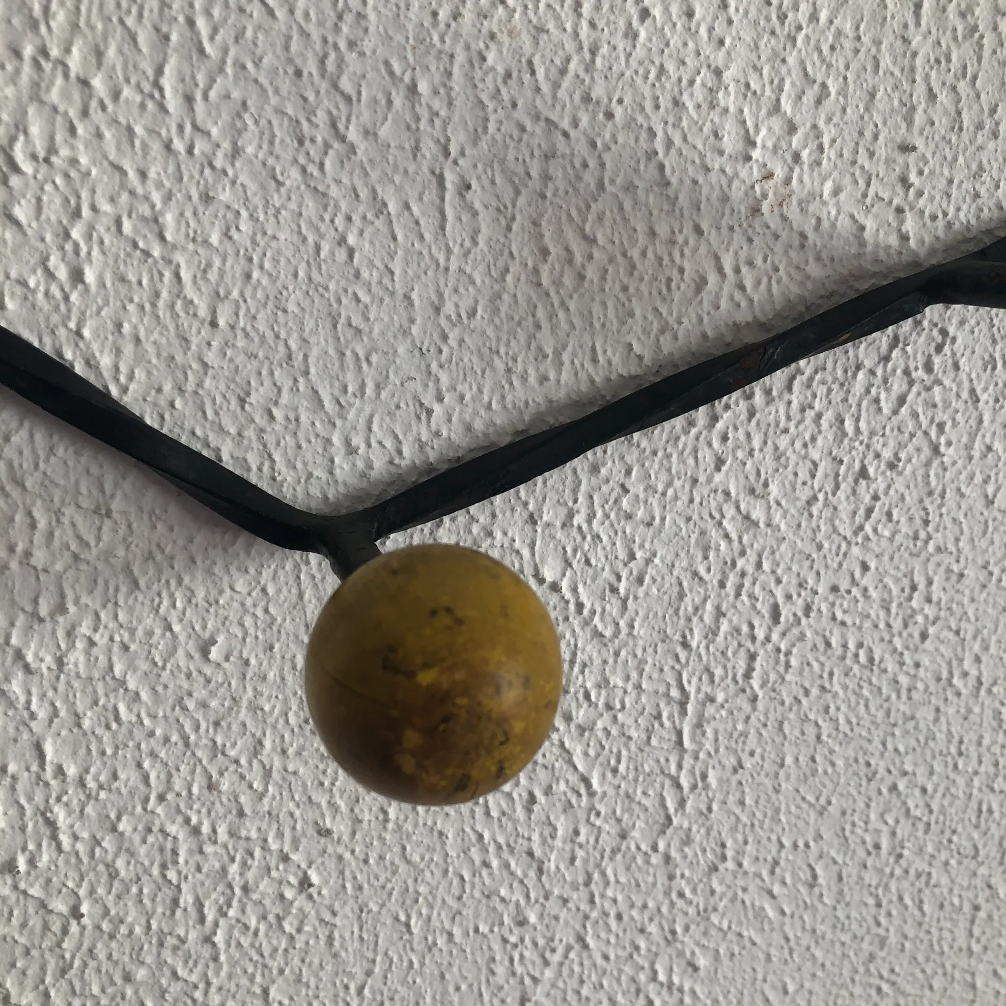 Vintage 1960 coat rack heart 5 ball hooks wood - 60 cm