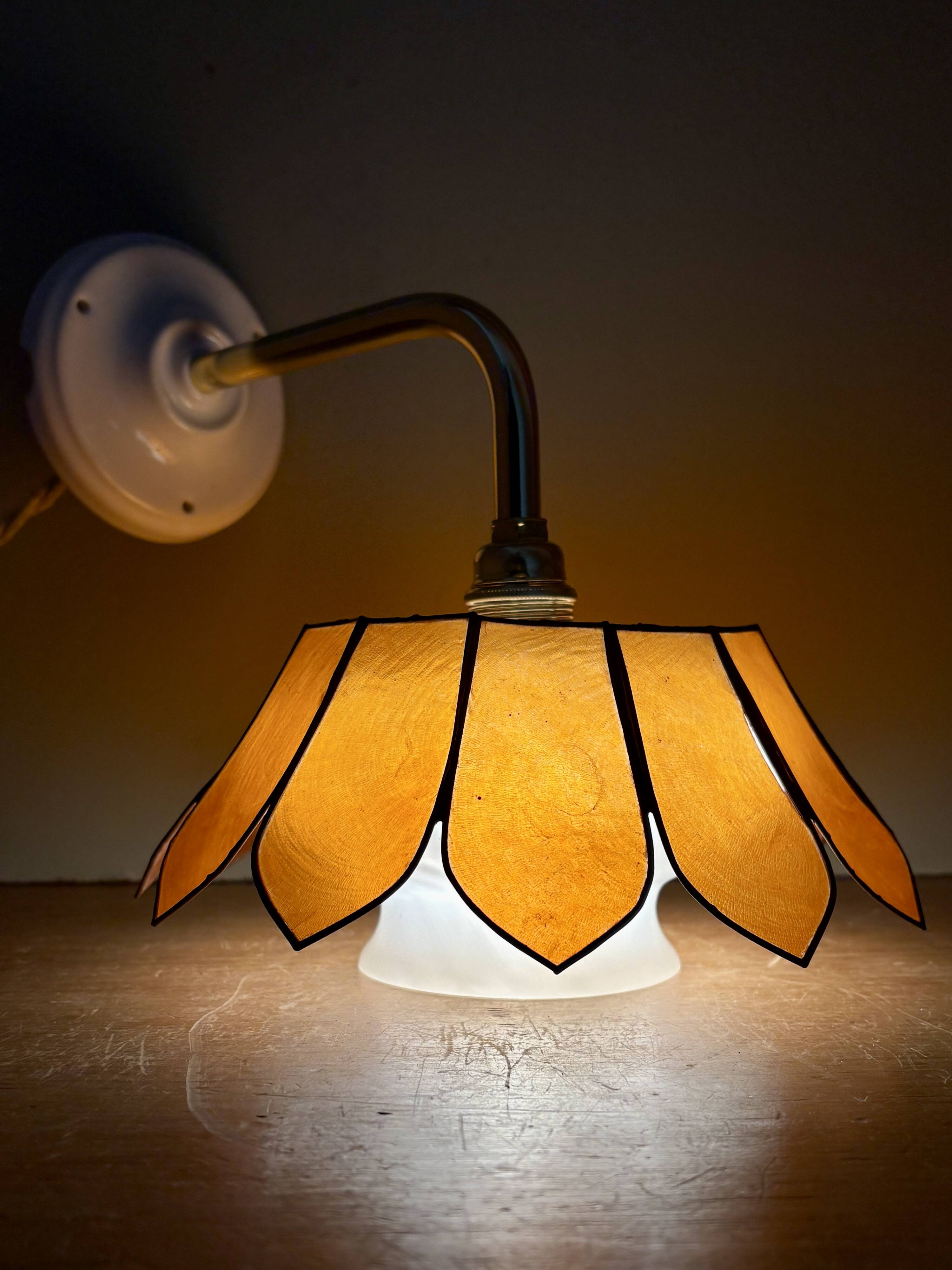 Vintage angled wall lamp with mother-of-pearl lampshade and vintage tulip in white glass