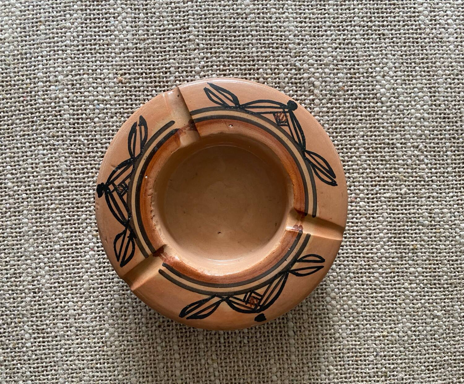 1 Berber ashtray in varnished terracotta