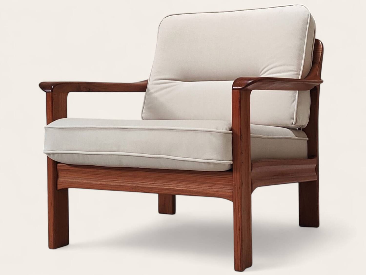 Fauteuil du milieu du siècle