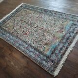 Handmade Pakistani wool and silk rug 183x124cm