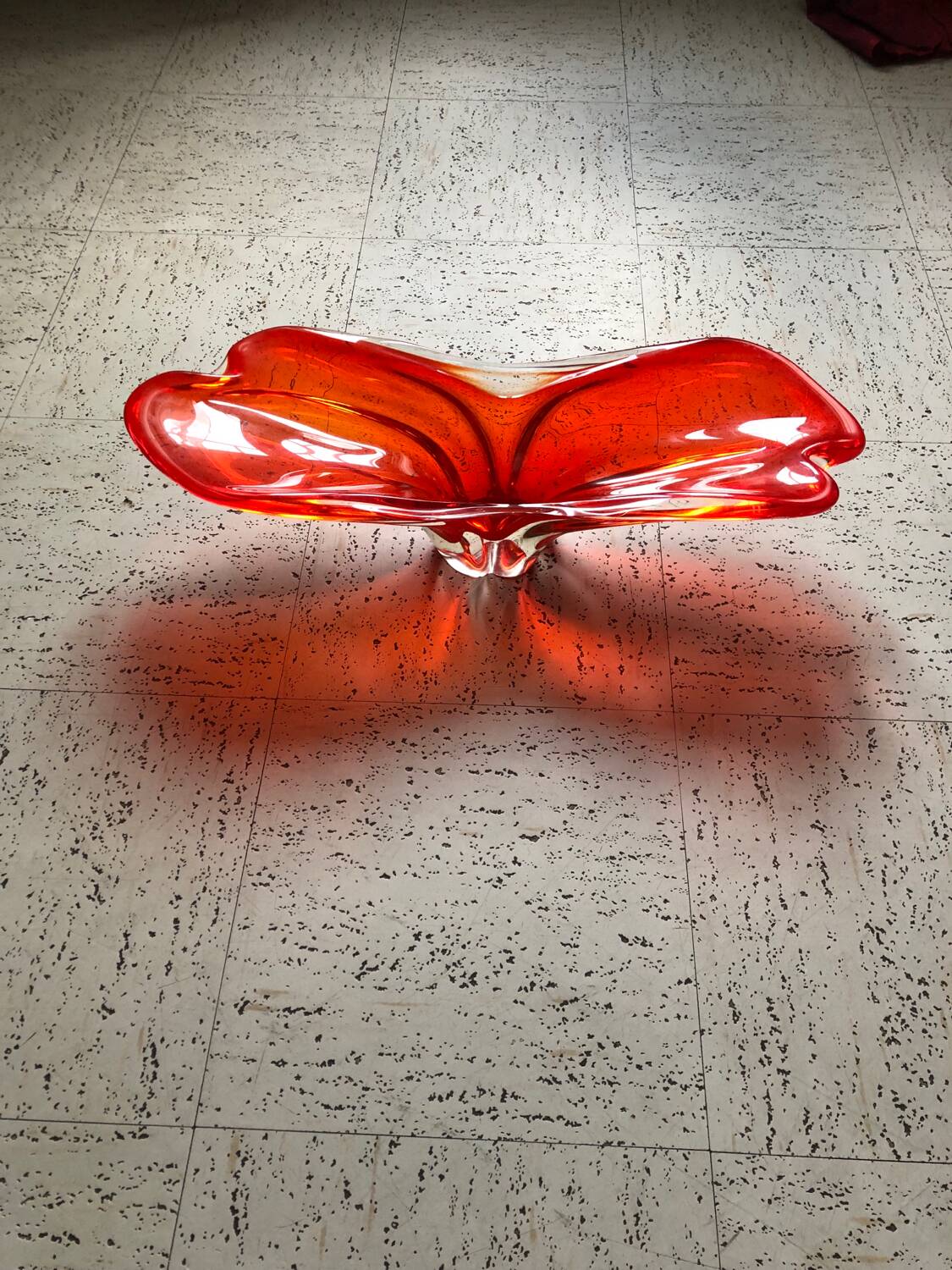 Red translucent blown glass bowl / centrepiece.