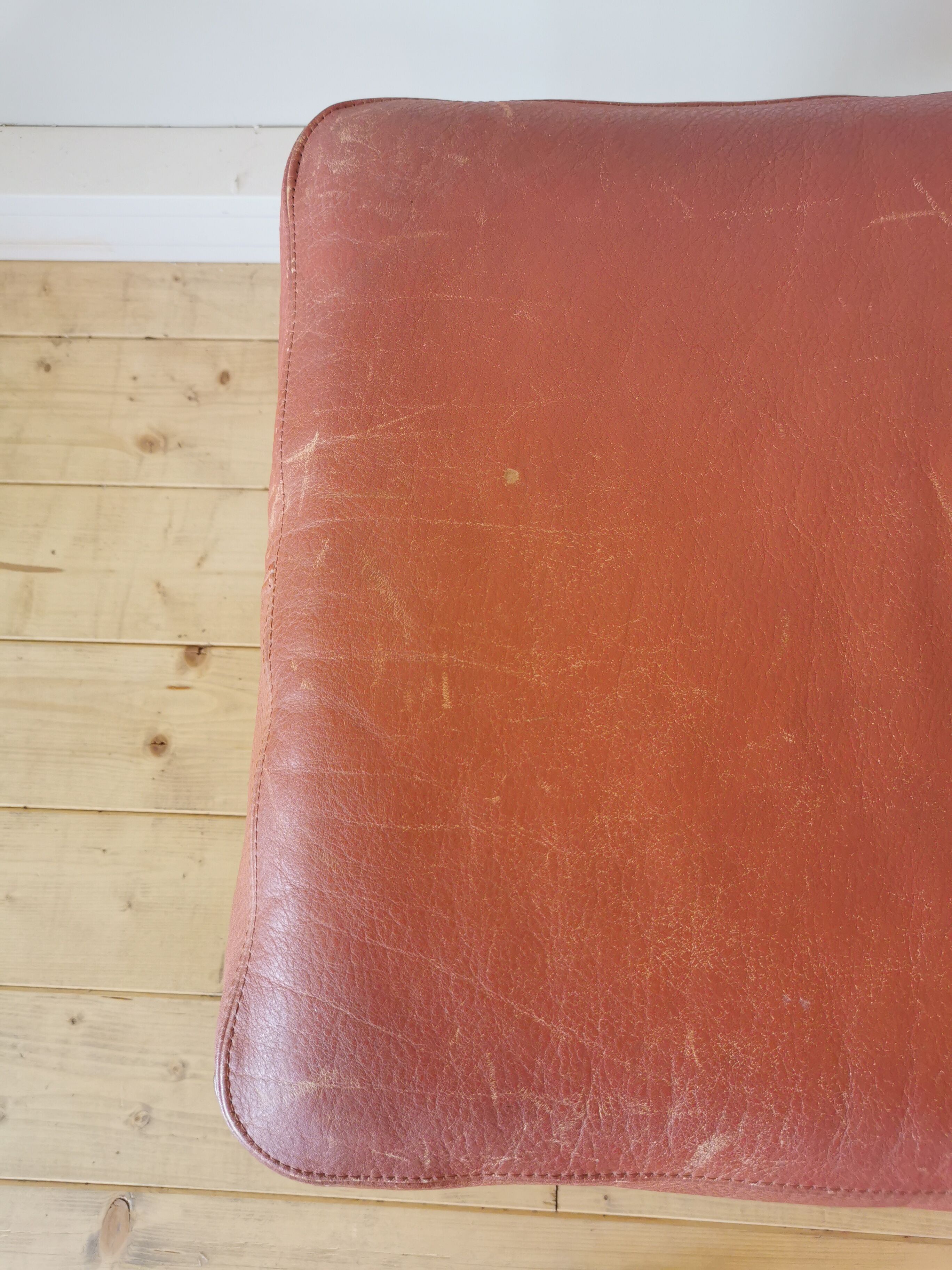 Pair of Dyrlund leather footrest 60s leather