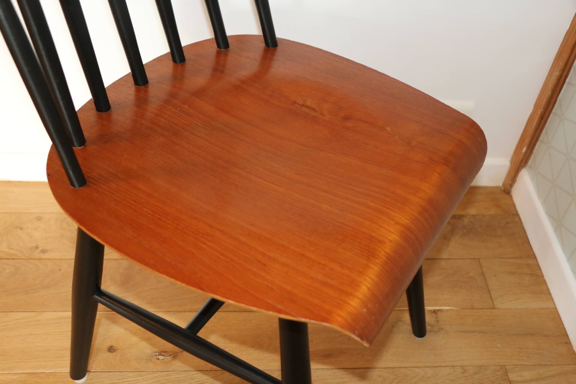 Fanette chair by ilmari tapiovaara