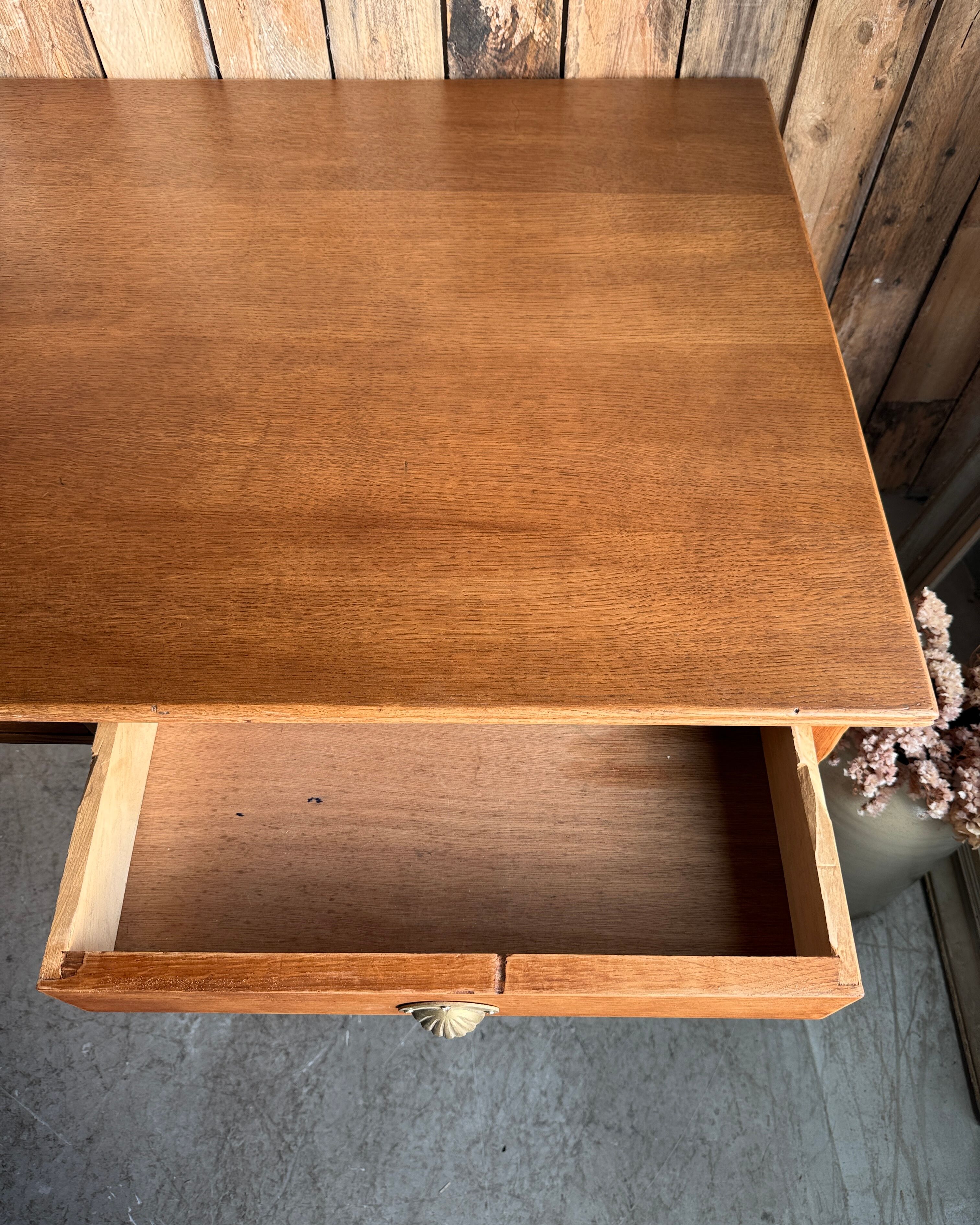 Vintage oak desk from the 1950s (renovated)
