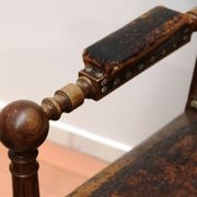 Paire de fauteuils style Henri II