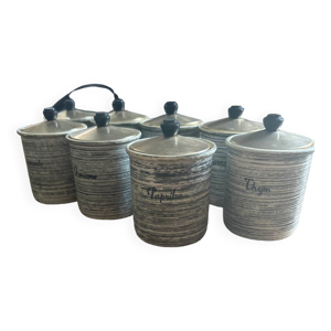 Série de huit pots à