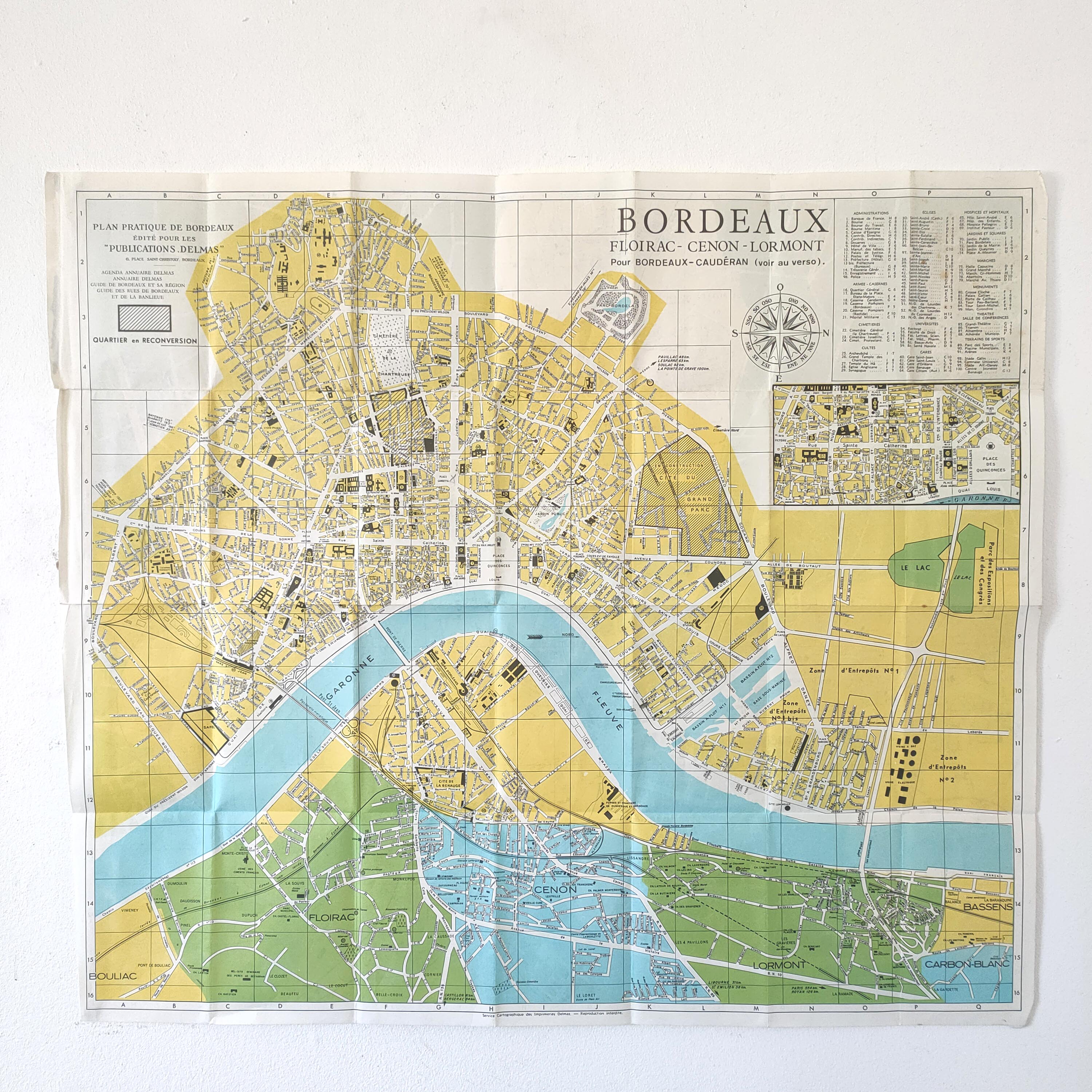 Vintage map Bordeaux and its suburbs