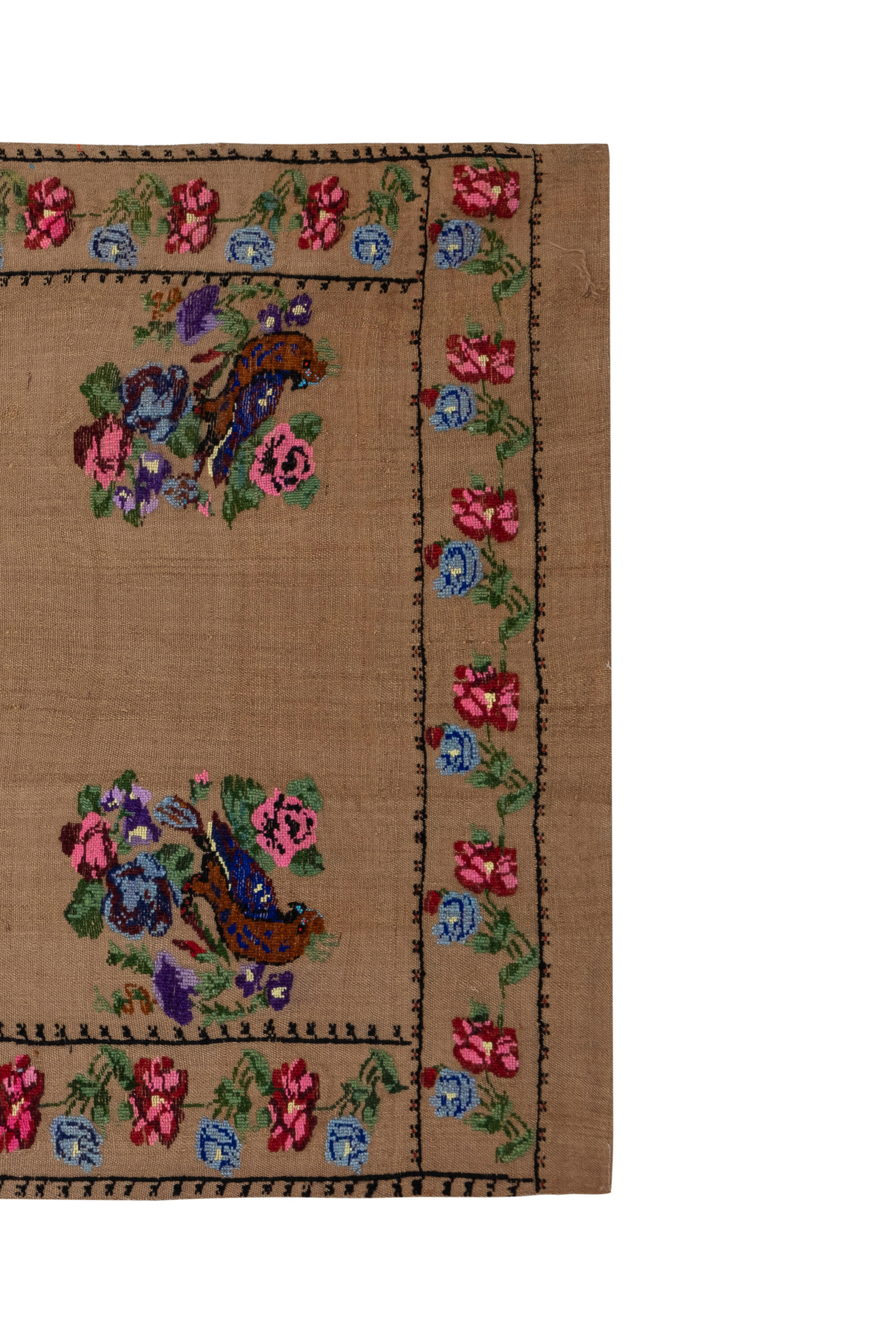 Turkish Aubusson Kilim Rug With Floral and Animal Pattern 100 x 167 cm