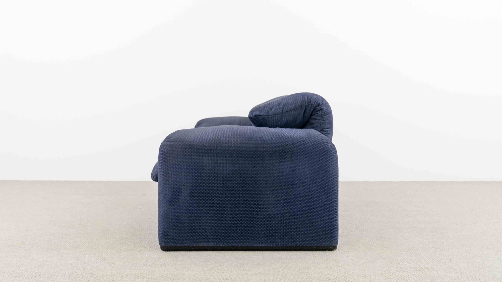 Cassina Maralunga 2-Seat Sofa by Vico Magistretti