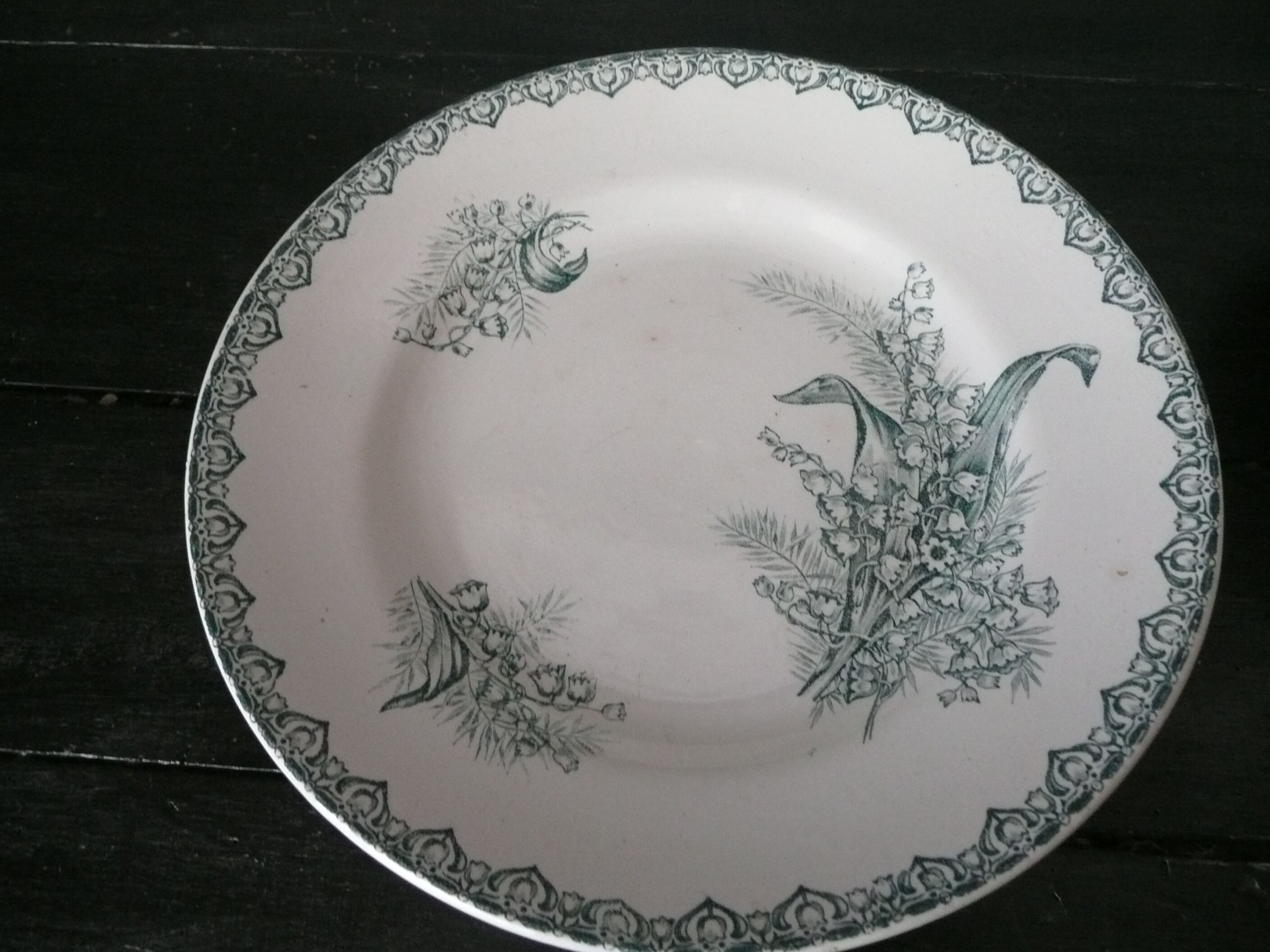 Suite de 2 assiettes anciennes