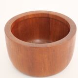 Scandinavian teak bowl by Richard Nissen Denmark