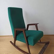 Fauteuil à bascule vintage des années 50.