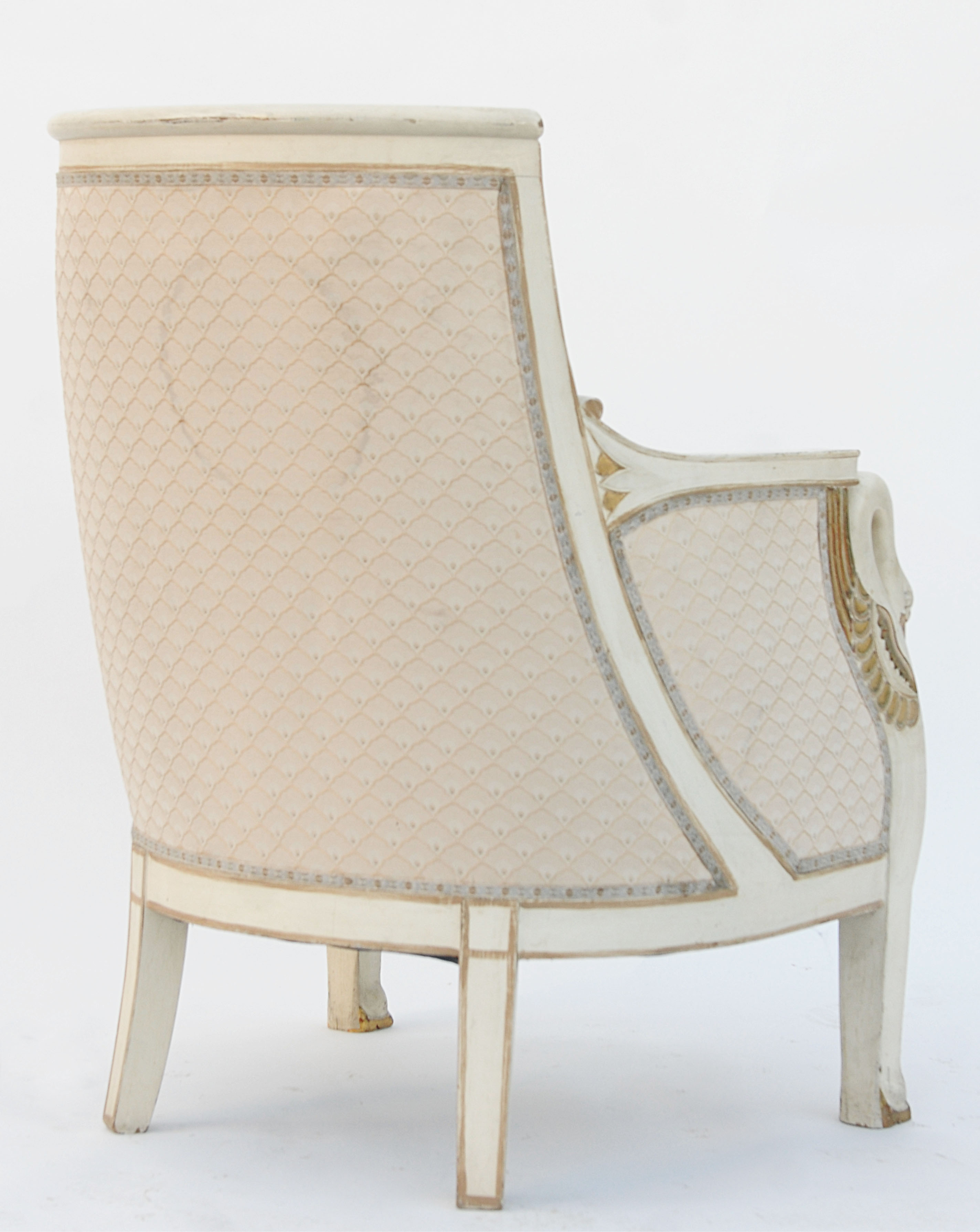 Shepherd's chair in a gondola with swan collars