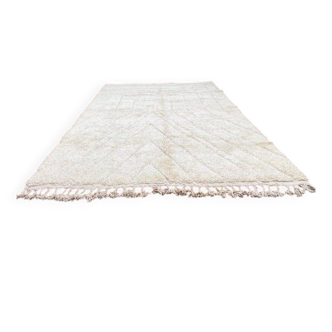 Handmade pure wool rug, size 1.5/2.5 m.