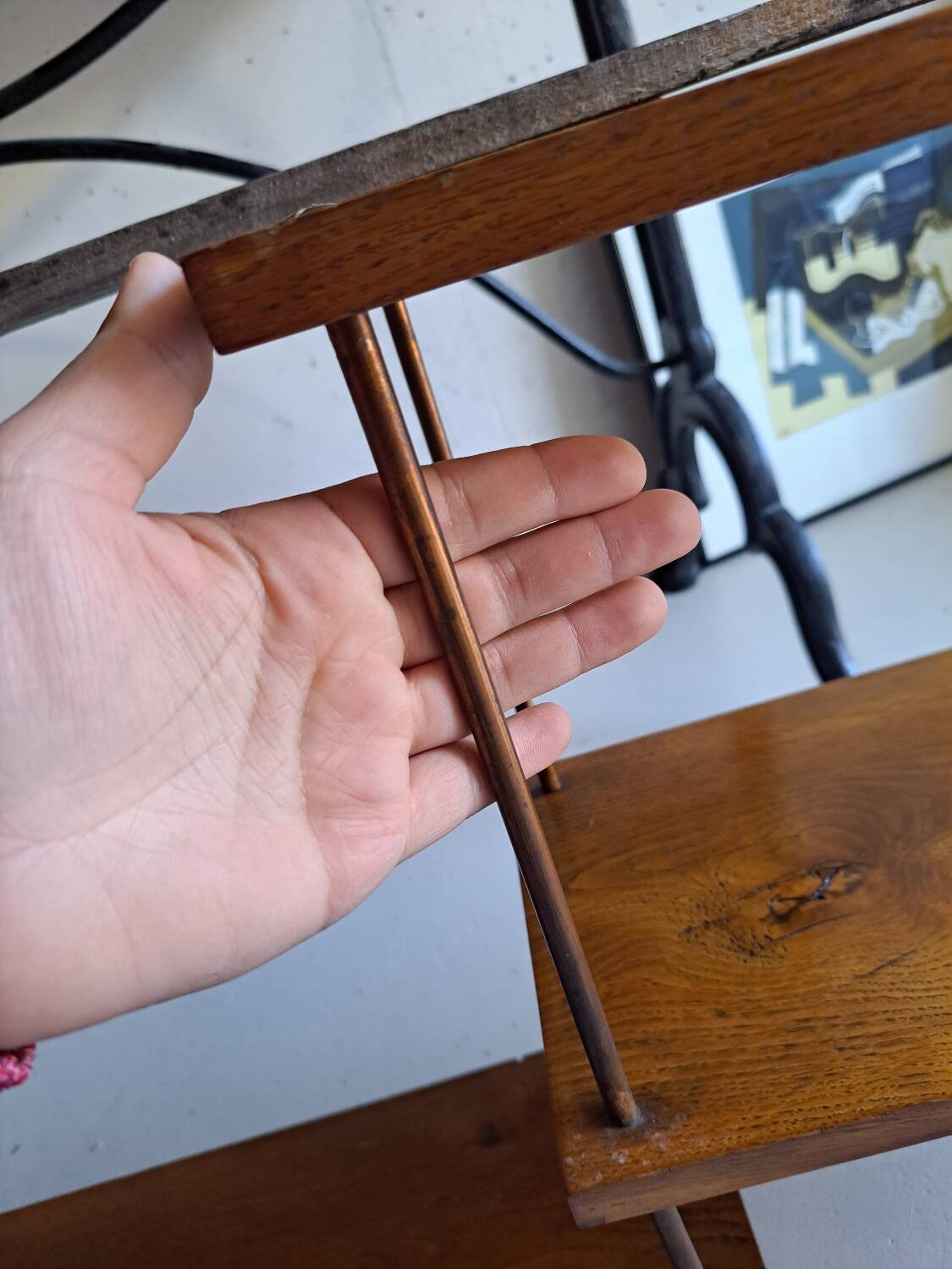Wall shelf in oak and copper from the 50s