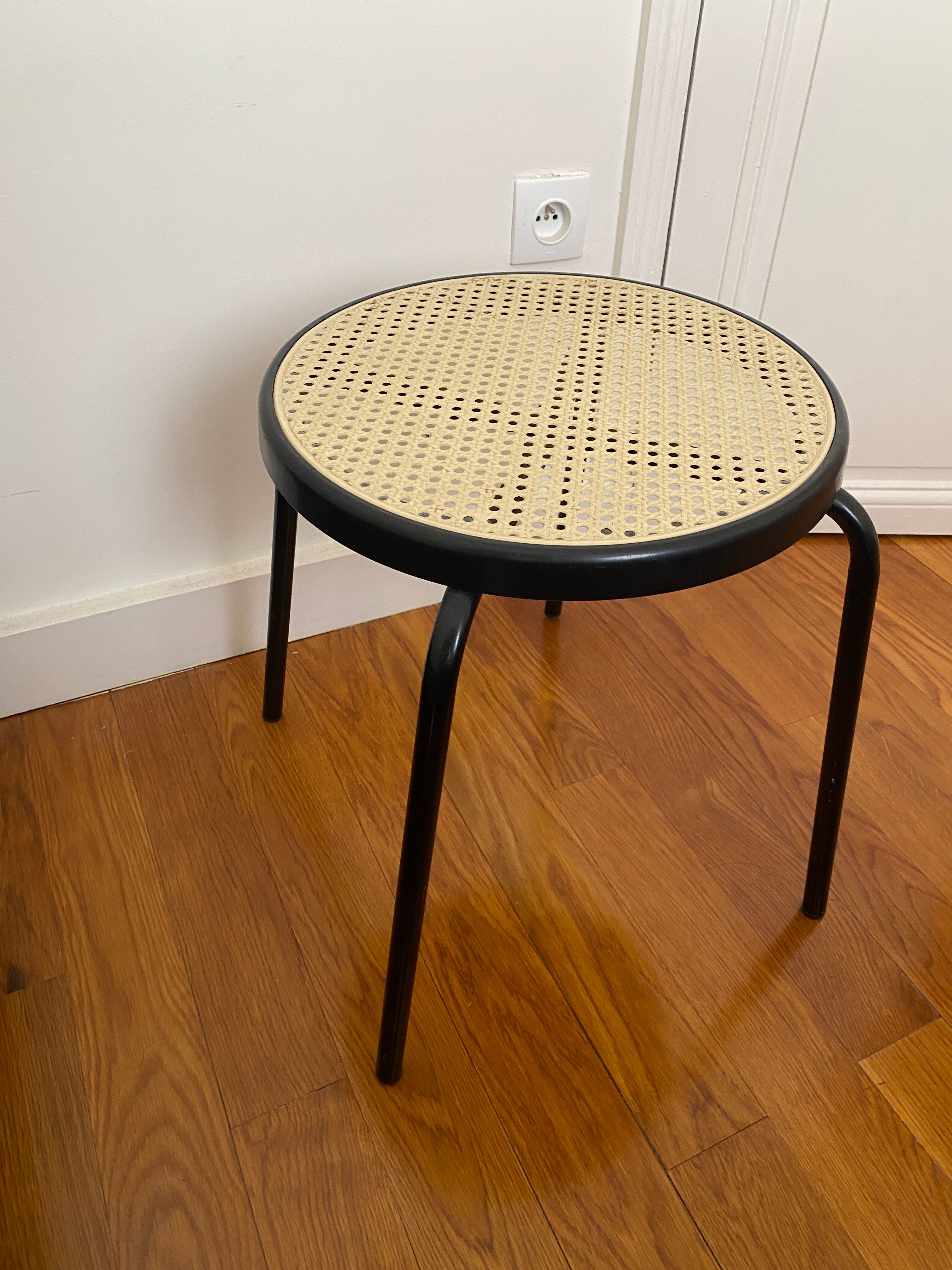 Canage Stool