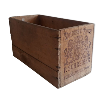 Old wooden transport prunes D'Ente crate