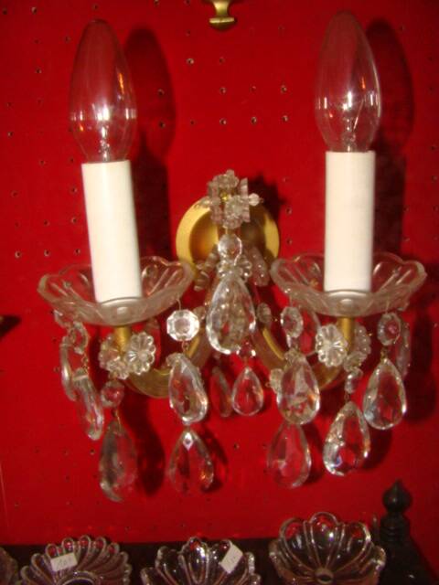 Crystal wall light with two arms from the 1960s.
