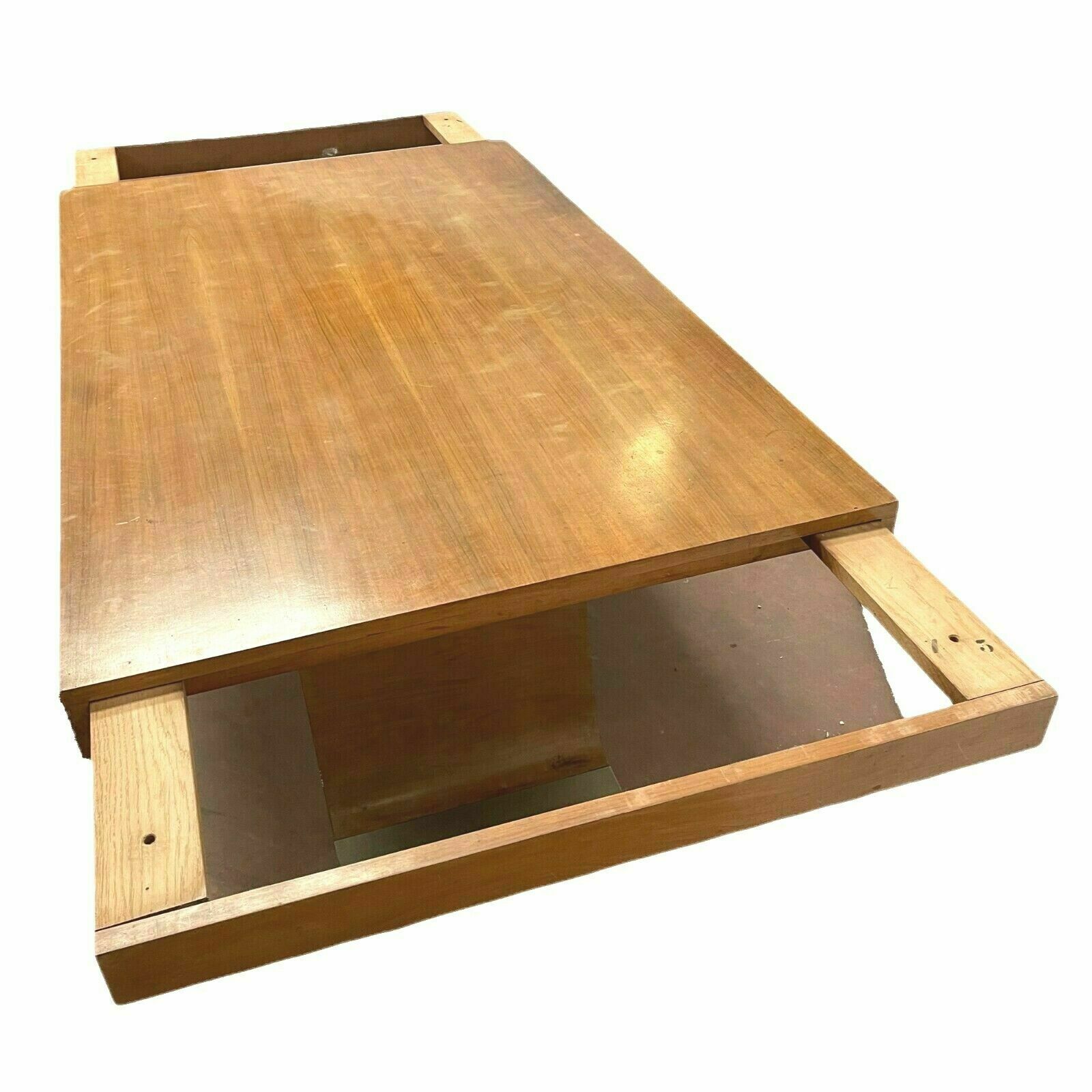 Art Deco dining table in walnut veneer XX century