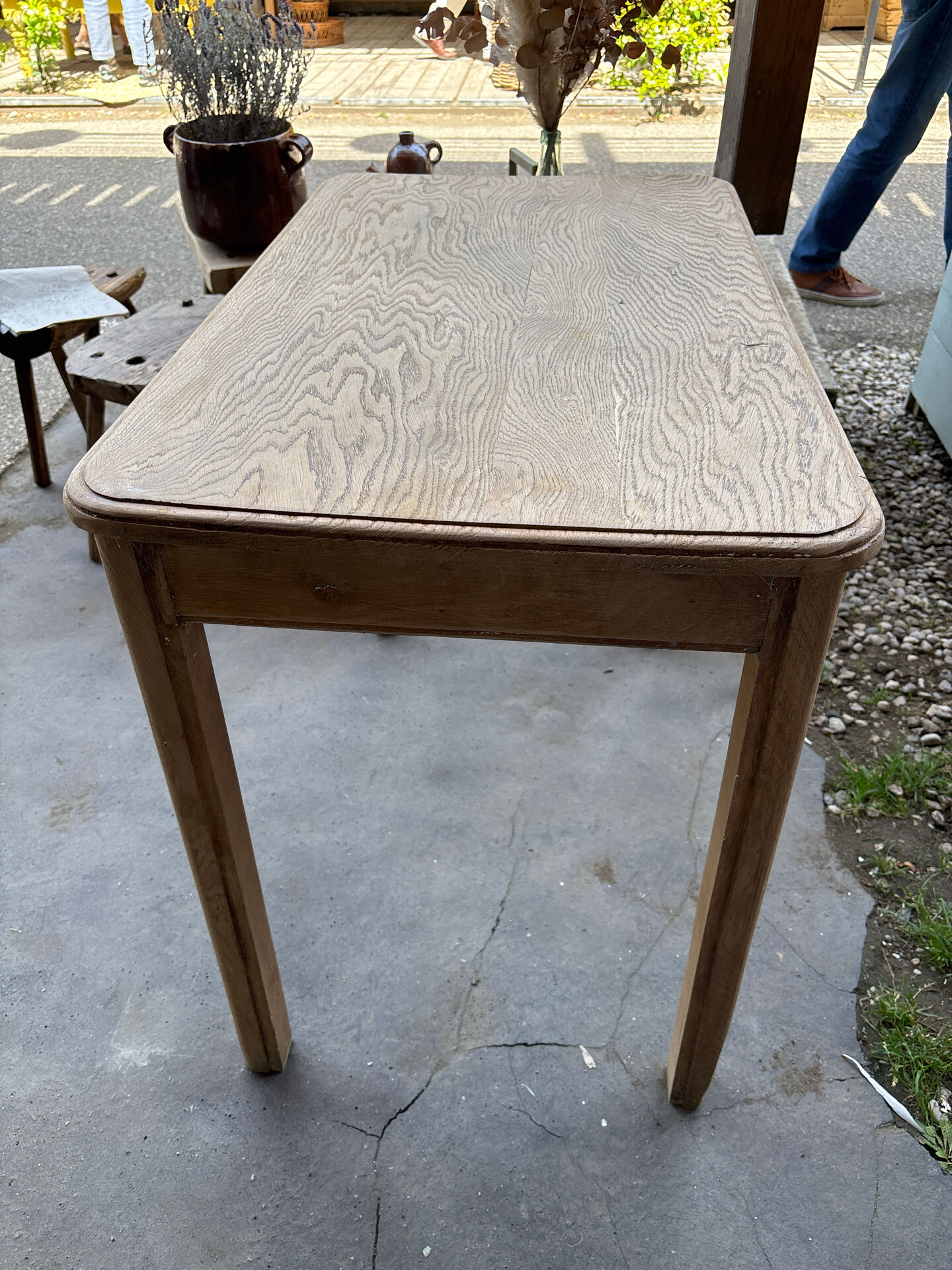Petite table en chêne