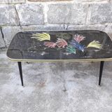 Vintage coffee table spindle legs