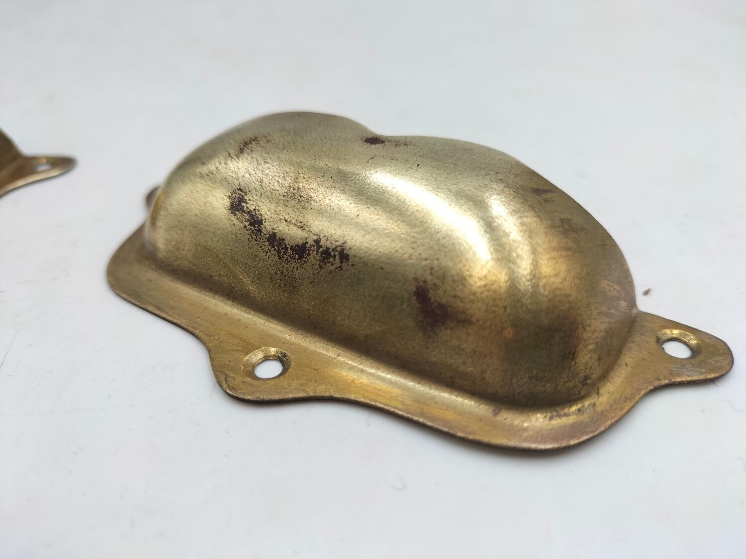 Shell handles