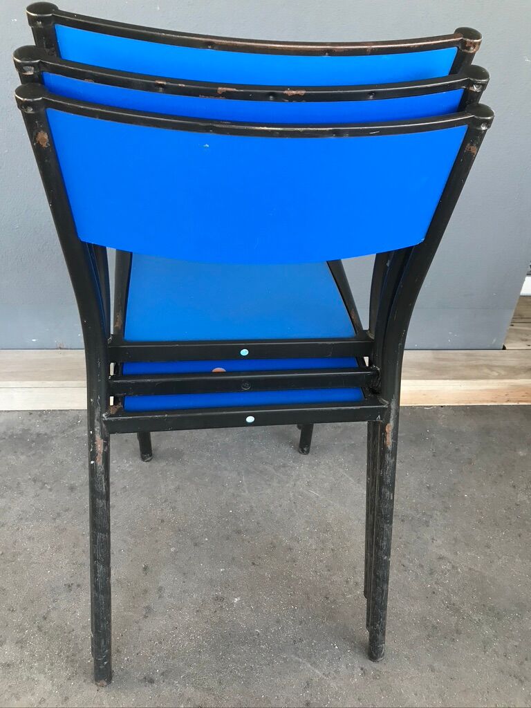 Series of 6 color school chairs