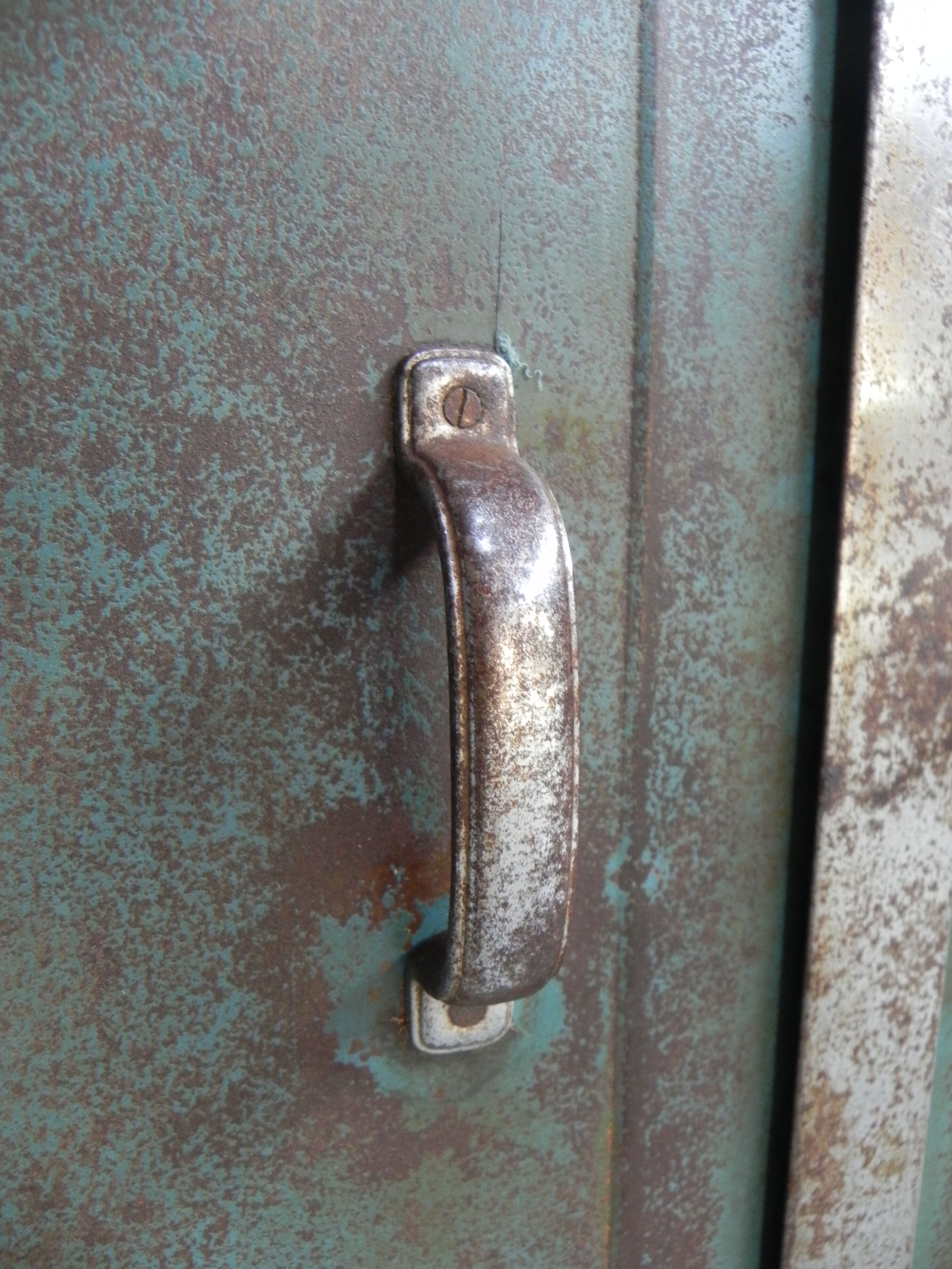 Industrial steel tool cabinet, hanging model, HR and Co