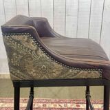 Série de 5 tabourets style industriel en métal et cuir, travail moderne