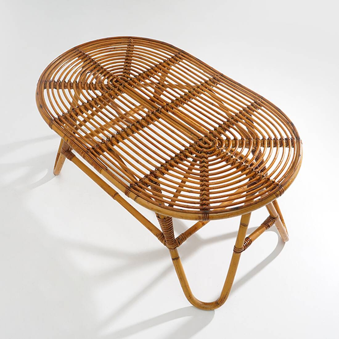 Table basse ovale en osier, années 1950