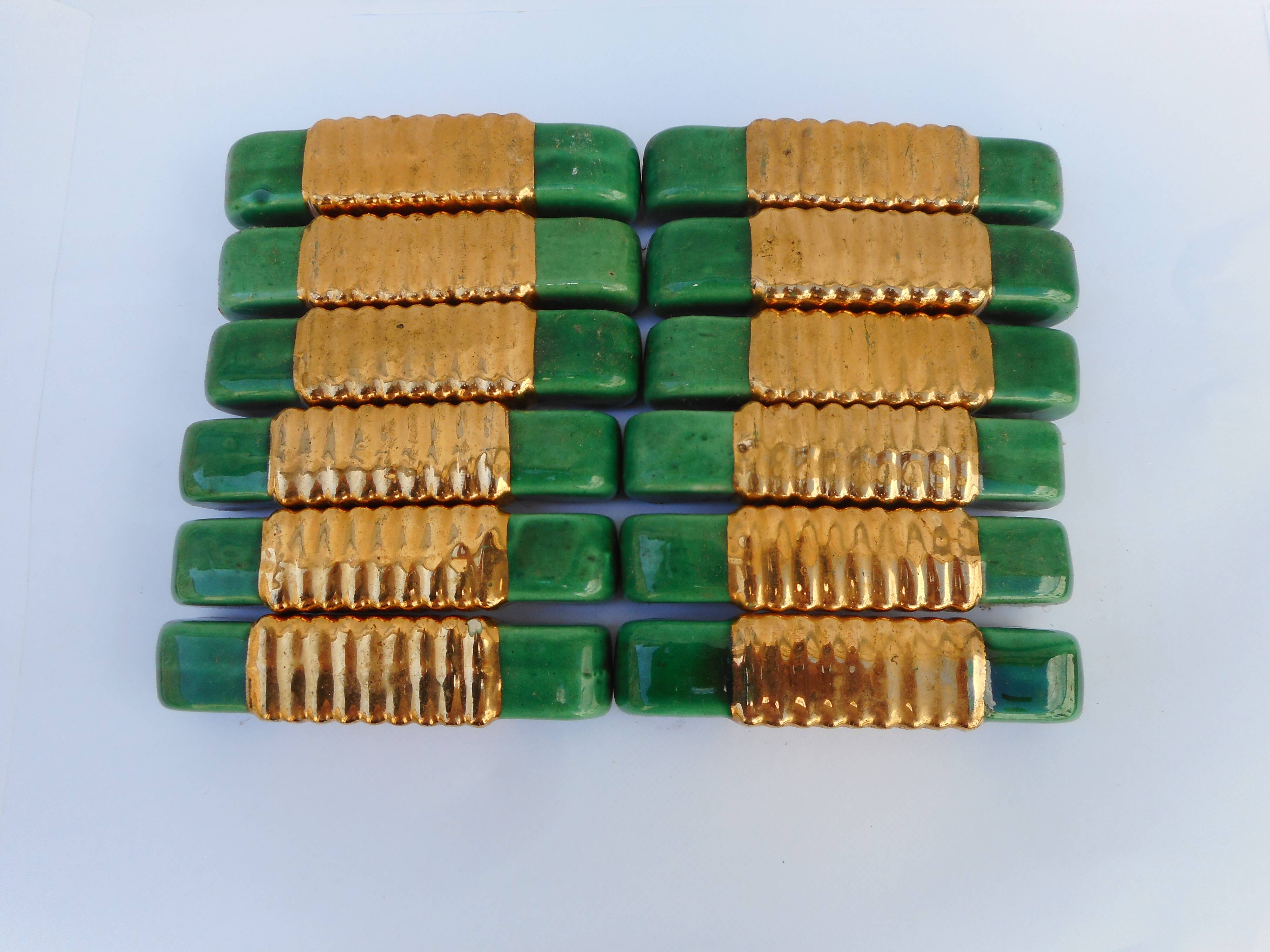 Set of 12 ceramic knife holders