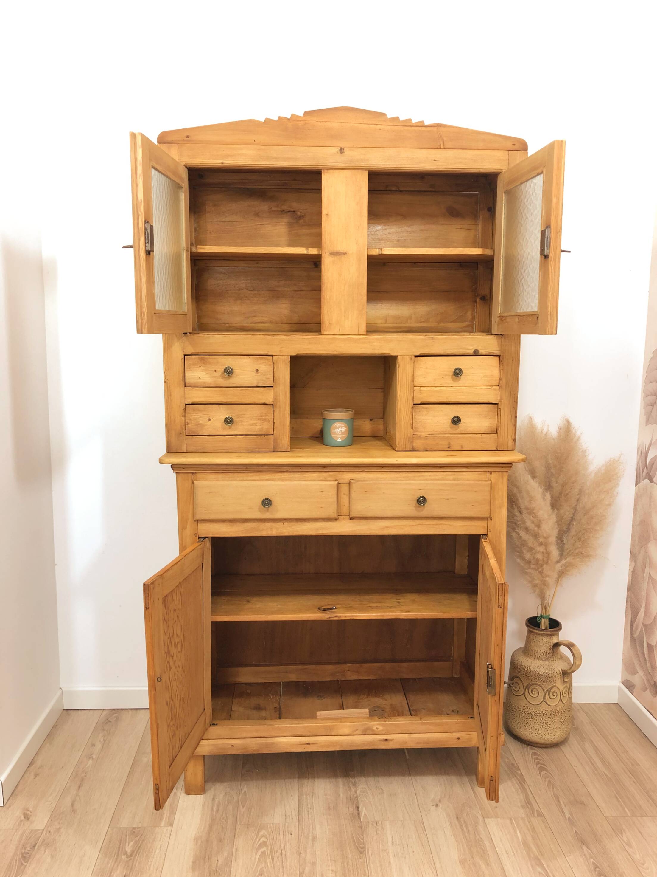 Solid pine country dresser from the 1950s