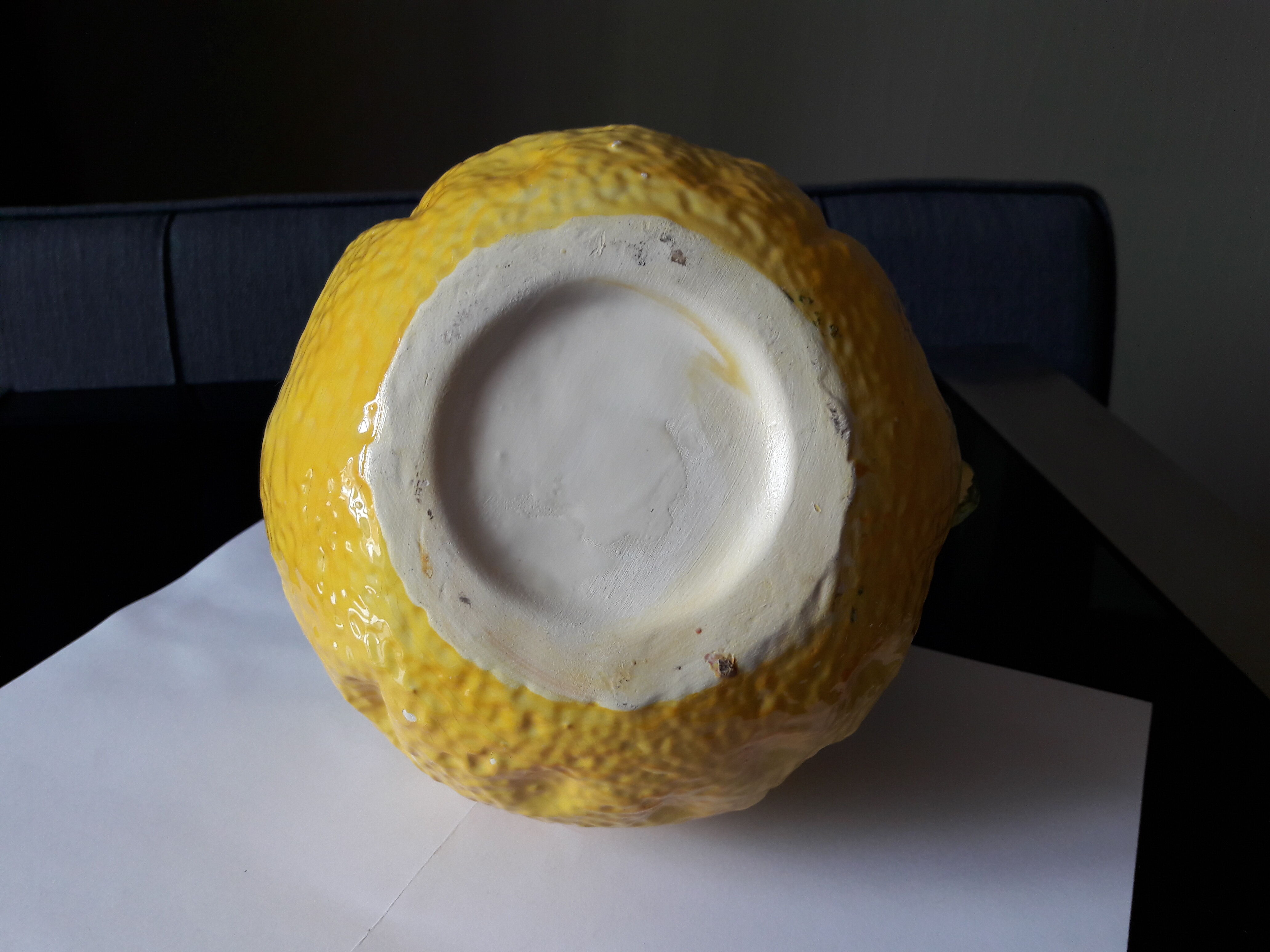 Pitcher lemon barbotine old