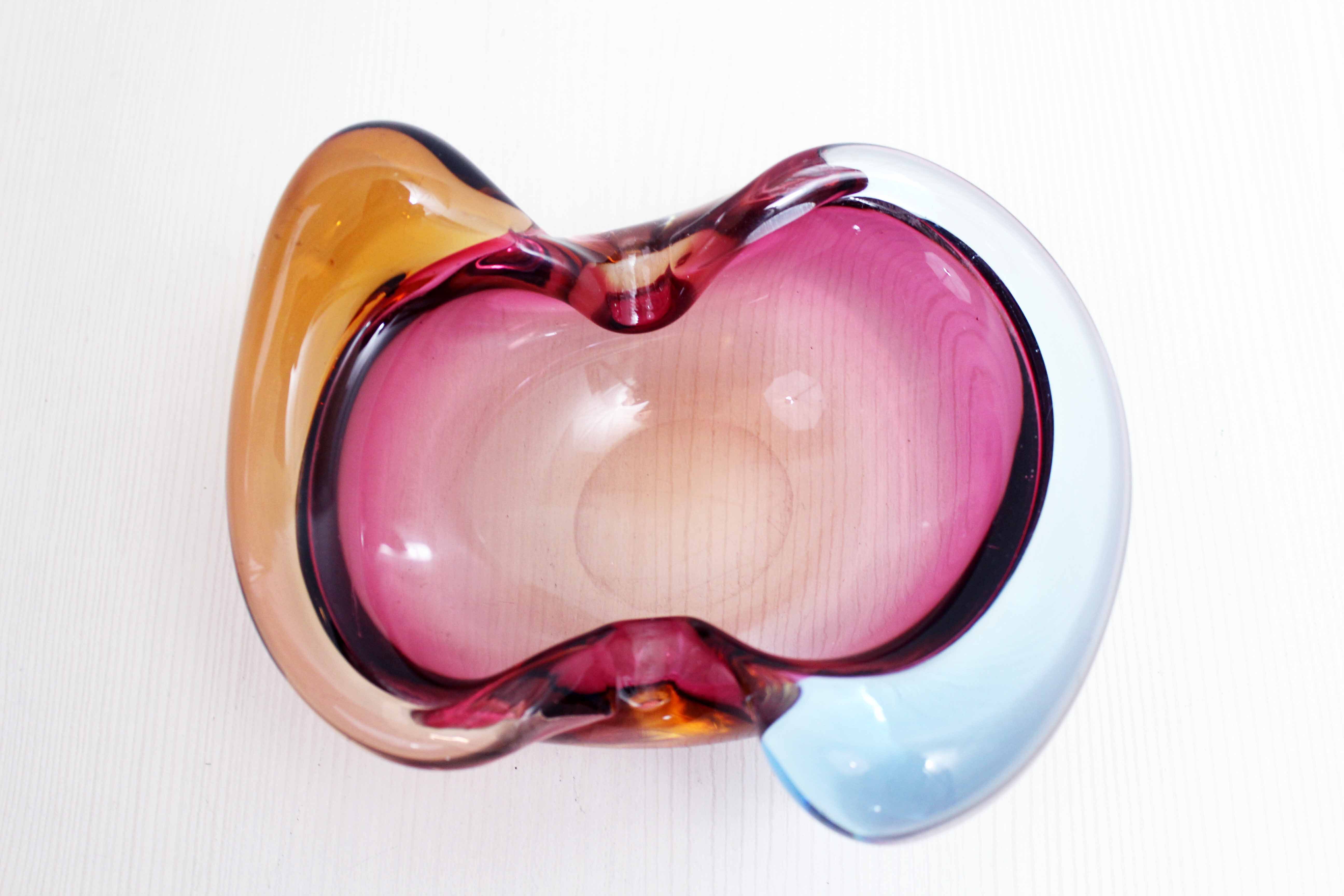 Trinket bowl of Murano glass