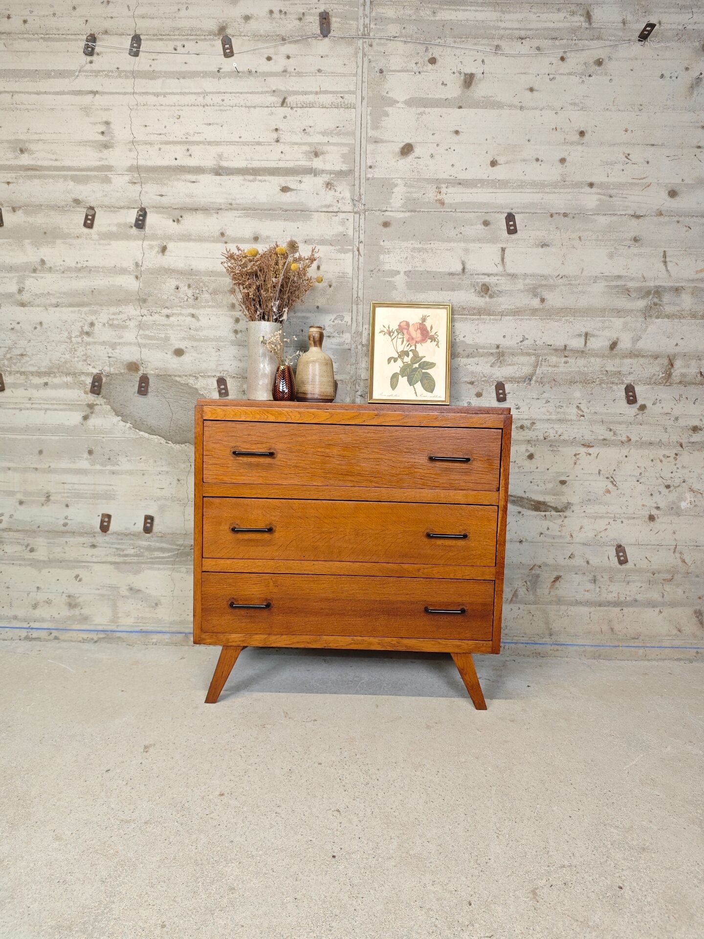 Vintage chest of drawers