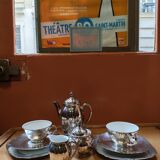 Breakfast set with tea or coffee in porcelain.