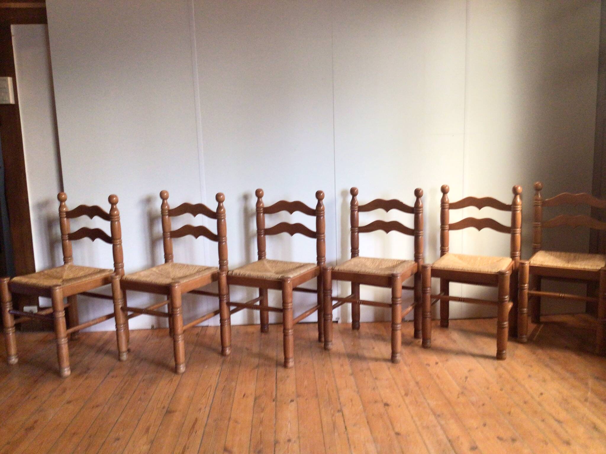 Chaises de salle à manger en bois