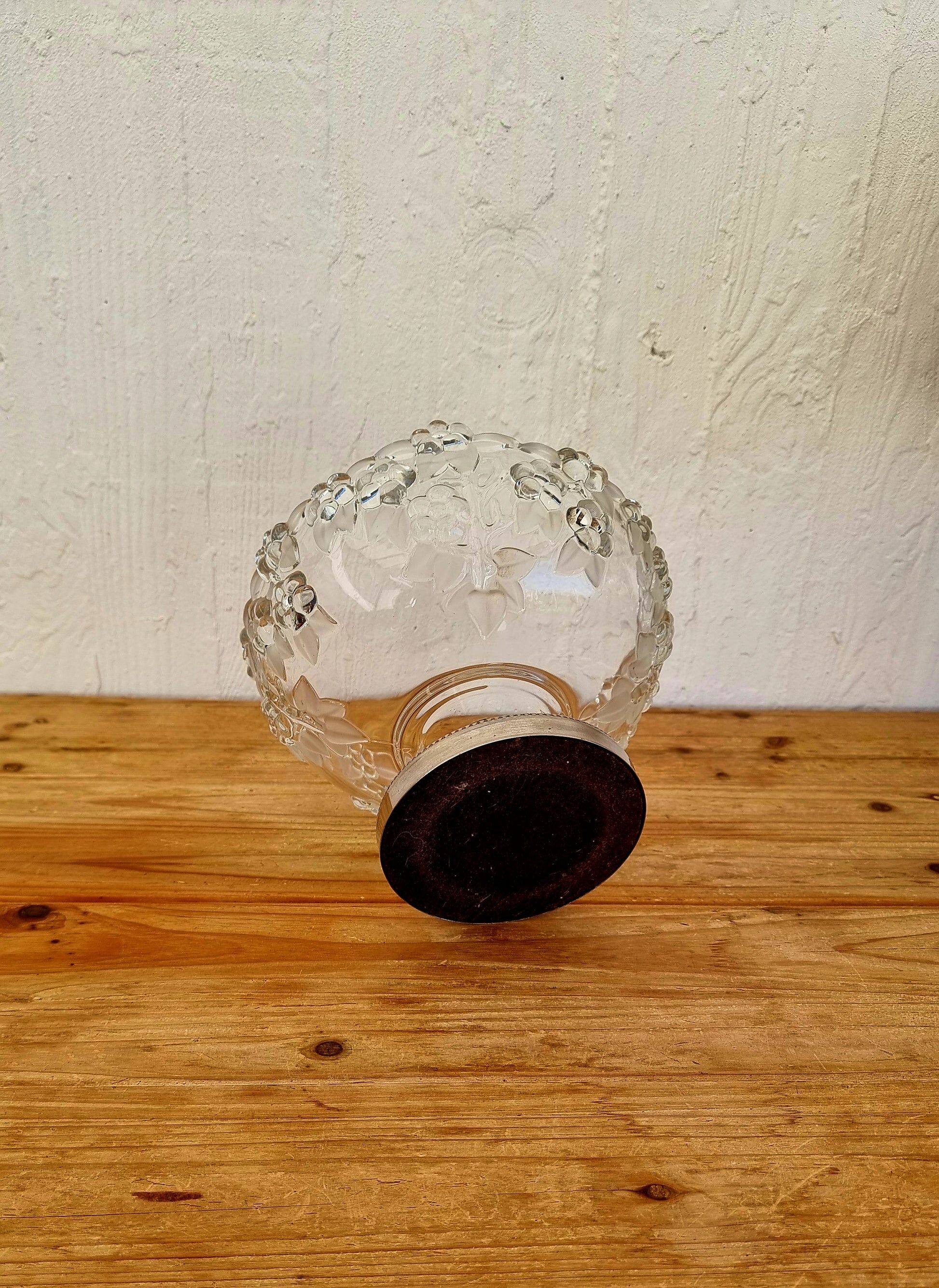 Vintage glass fruit bowl on a stand from the 60s/70s.