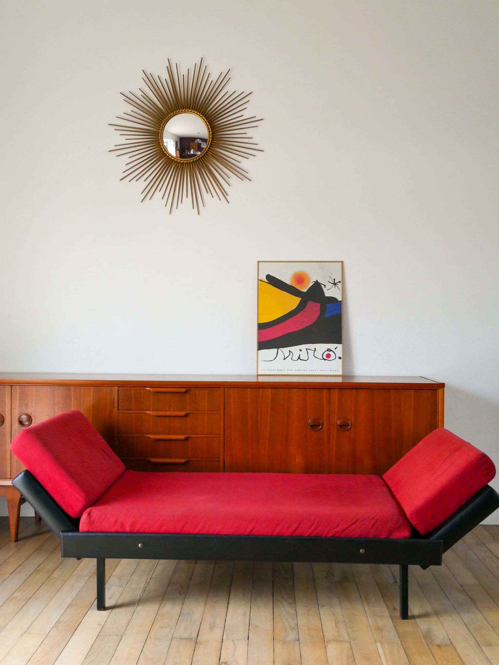 Day Bed sofa in skai, red mottled fabric and black metal 1950
