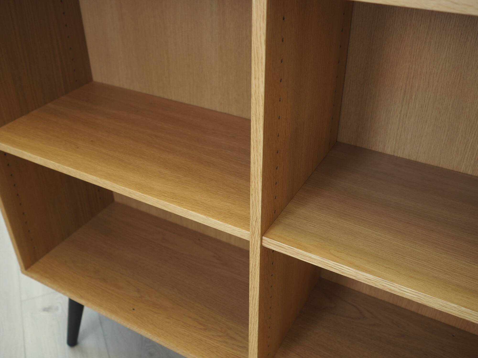 Ash bookcase, Danish design, 1970s, production: System B8