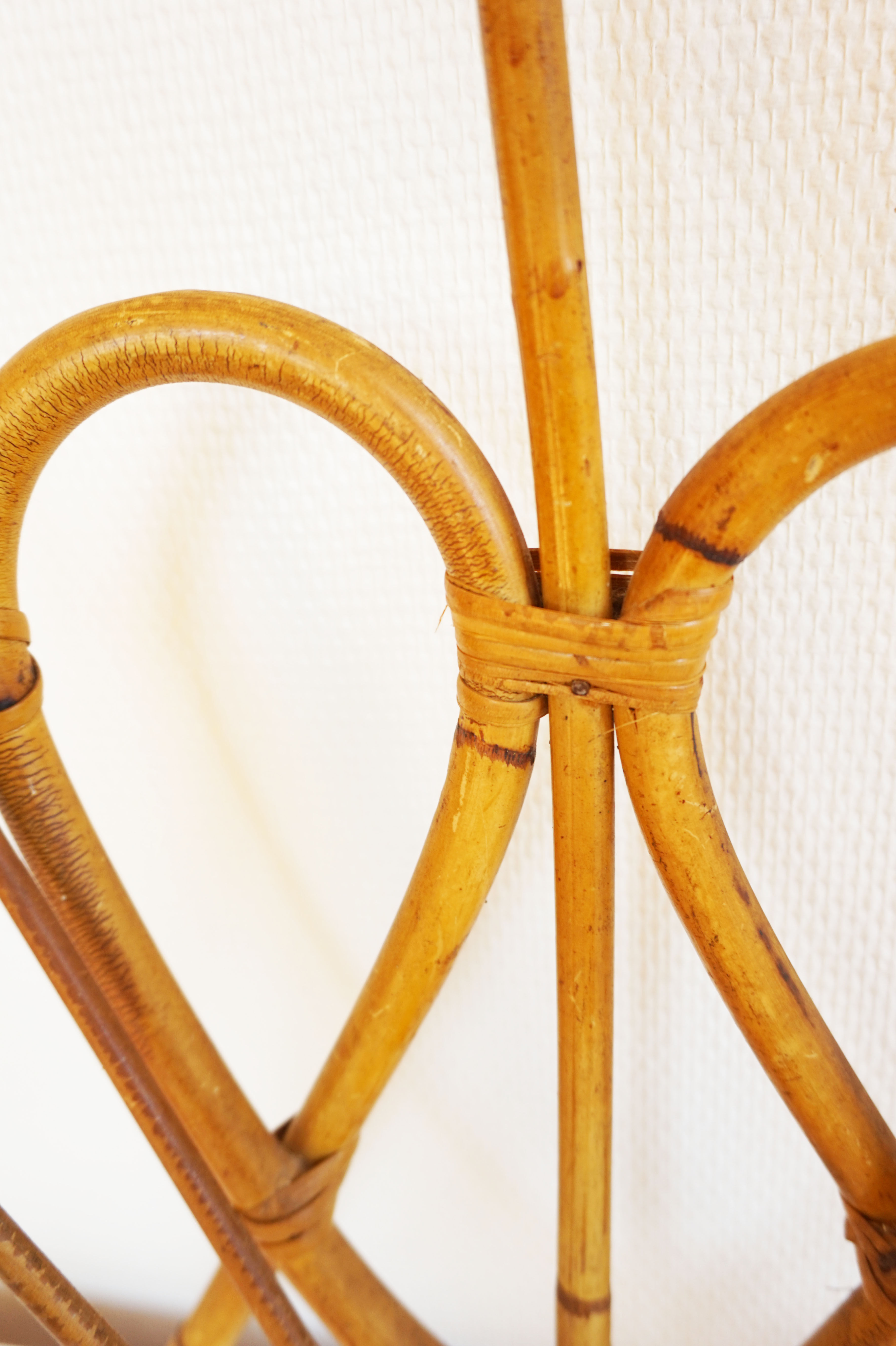 Magazine rack vintage rattan