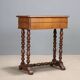 Antique sewing table in walnut and cherry wood, 19th century.